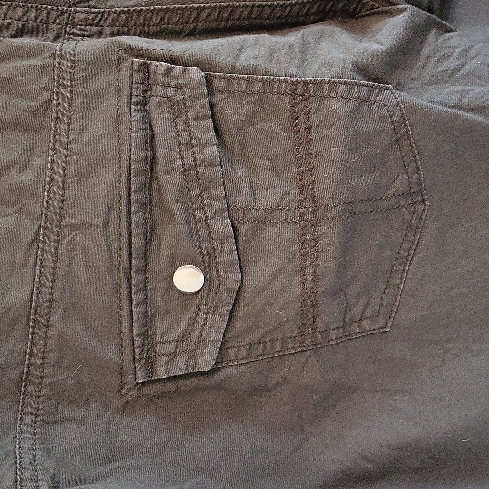 Lee relaxed fit army green Capri pants Size 16W - Picture 3 of 8